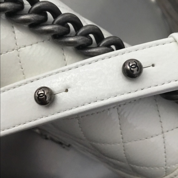 RARE CHANEL Boy square white patent bag - Picture 8 of 14